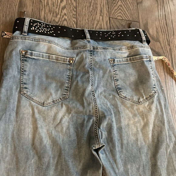 Beautiful jeans by Lucky Lady🍀🍀🍀 - Picture 10 of 16